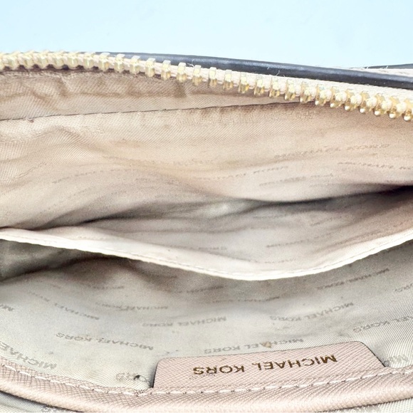 Michael Kors Crossbody Leather Bag - Picture 9 of 11